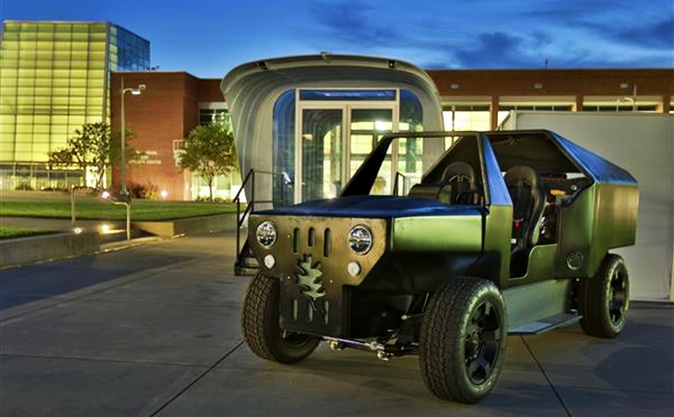 ORNL unveils 3D printed house powered by a car