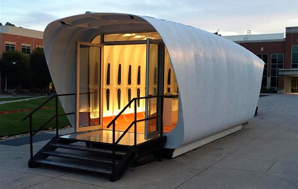 ORNL unveils 3D printed house powered by a car