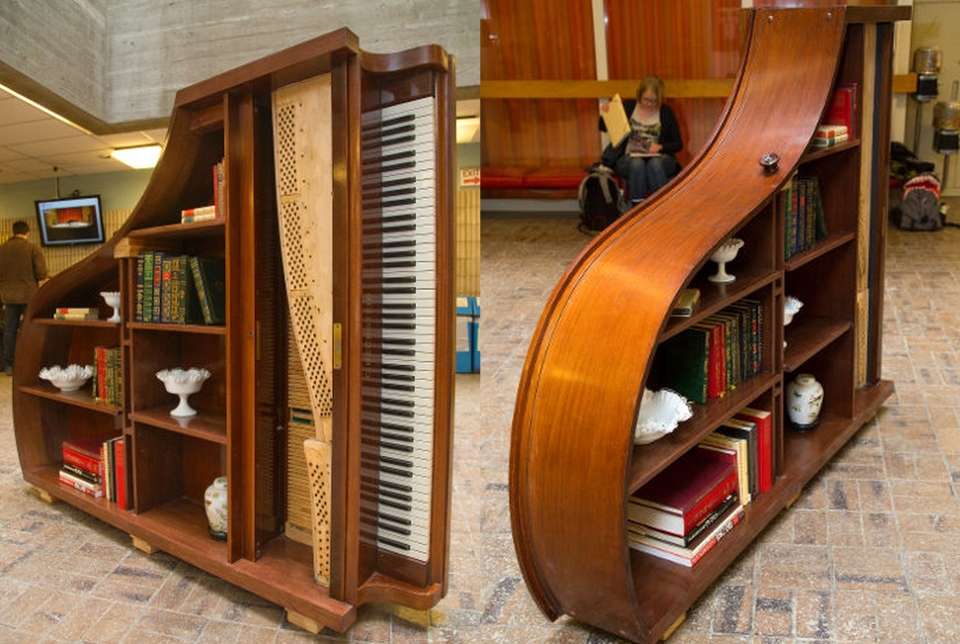 Piano Bookshelf 