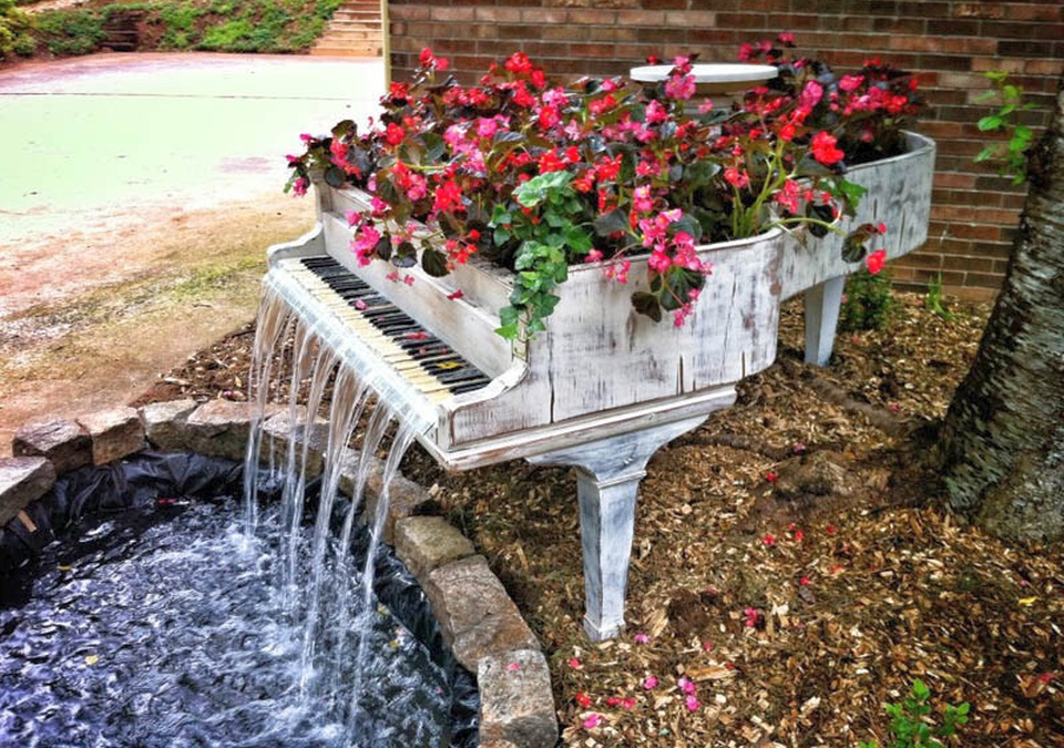 Piano Fountain