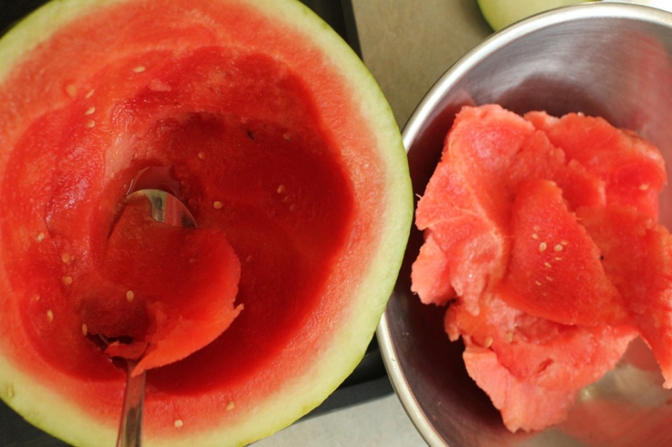 Weird trick to skin a watermelon in just 10 minutes