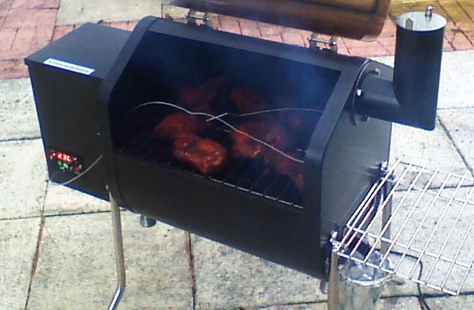 WiFi-Controlled Davy Crockett Grill