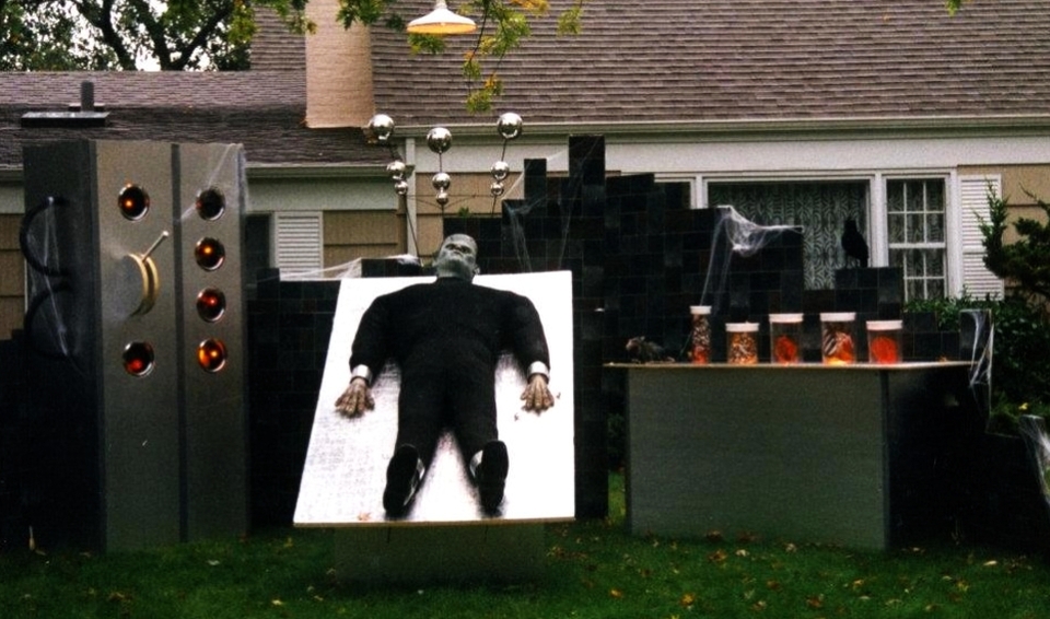 10 tech-themed Halloween house designs for Geeky families