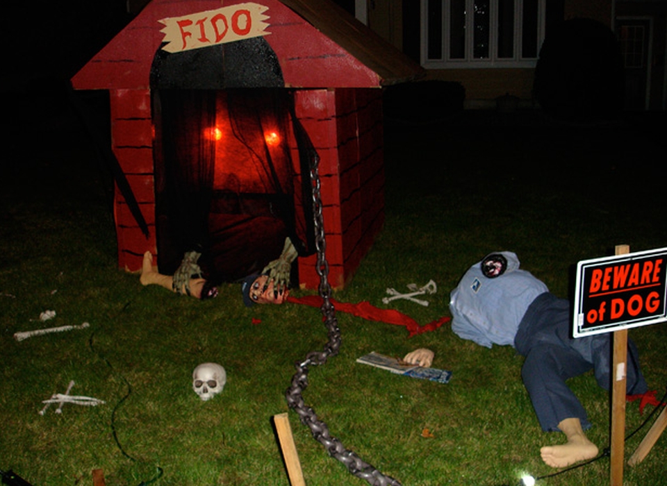 10 tech-themed Halloween house designs for Geeky families