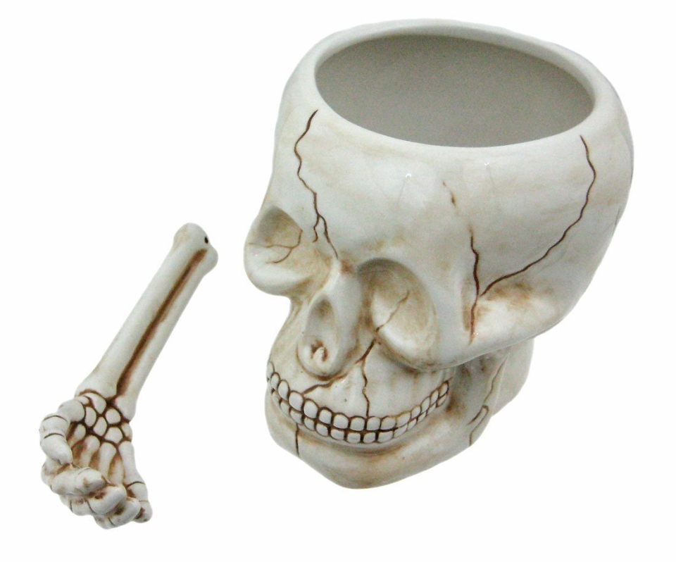 15 Halloween kitchen utensils to spice up your spooky feast