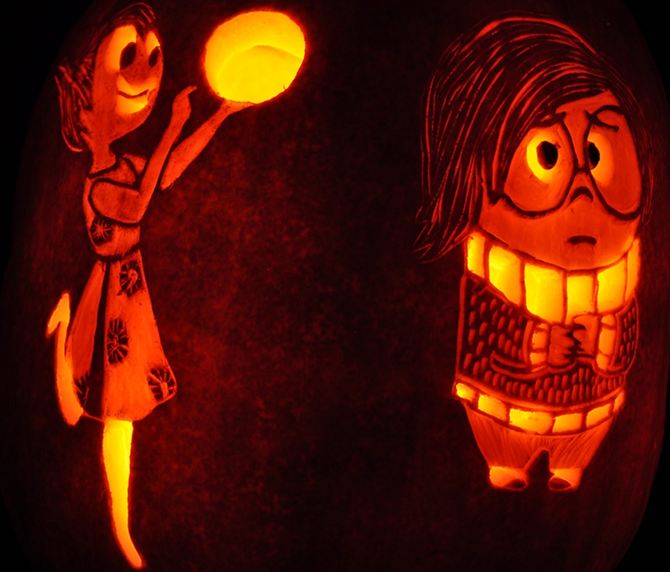 20 fascinating jack-o-lanterns light up Halloween 2015