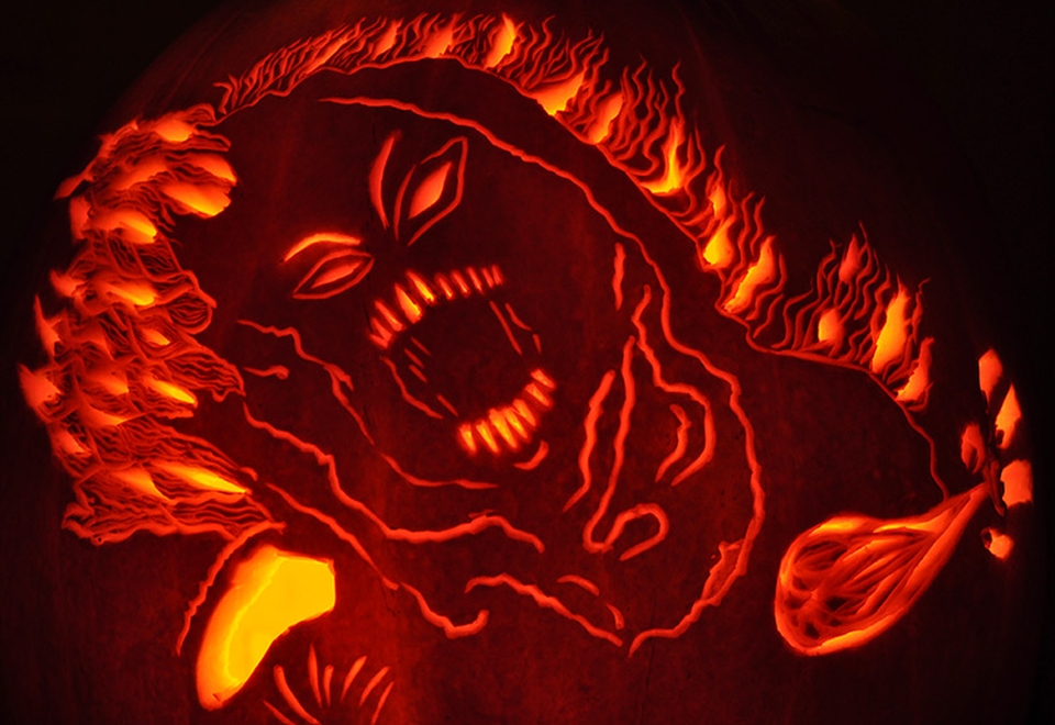 20 fascinating jack-o-lanterns light up Halloween 2015