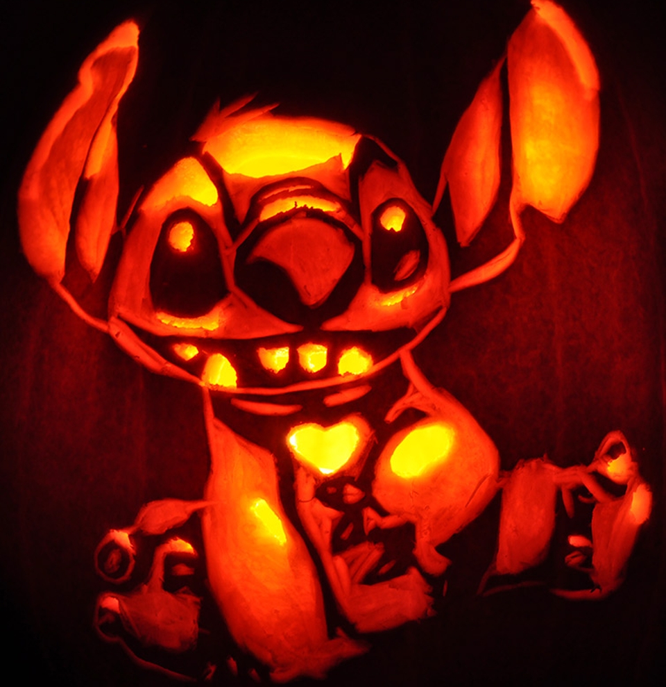 20 fascinating jack-o-lanterns light up Halloween 2015