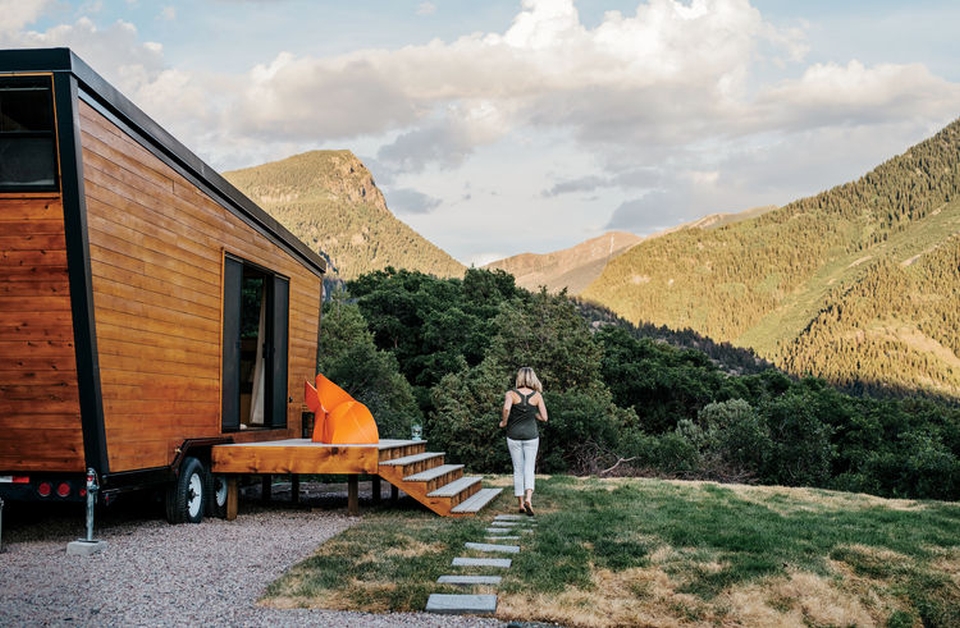 $50K tiny woody trailer is ideal home for a nomadic couple