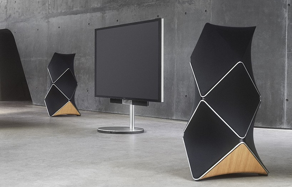 Bang & Olufsen Beolab 90 speakers