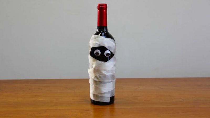 DIY Wine Bottle Mummy