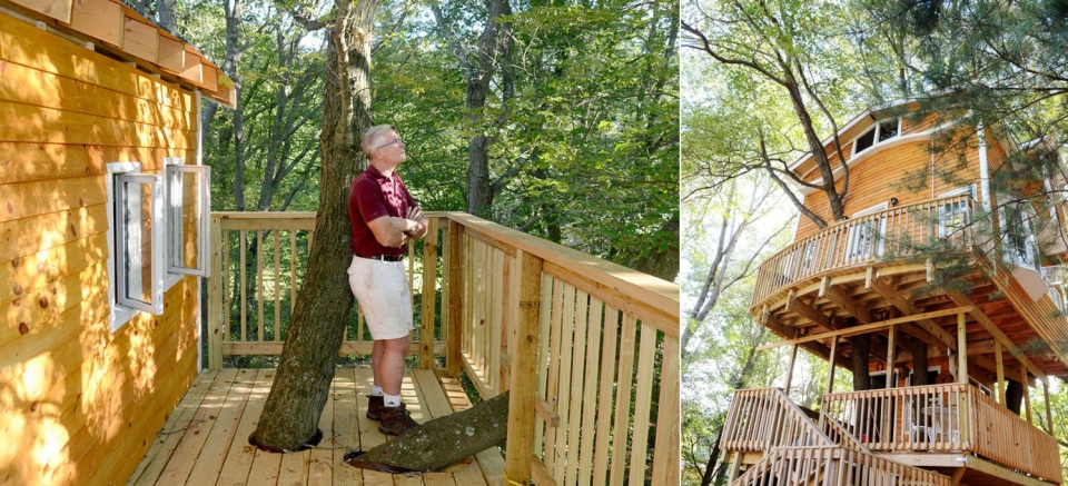 Grandfather builds three-story treehouse for his grandkids