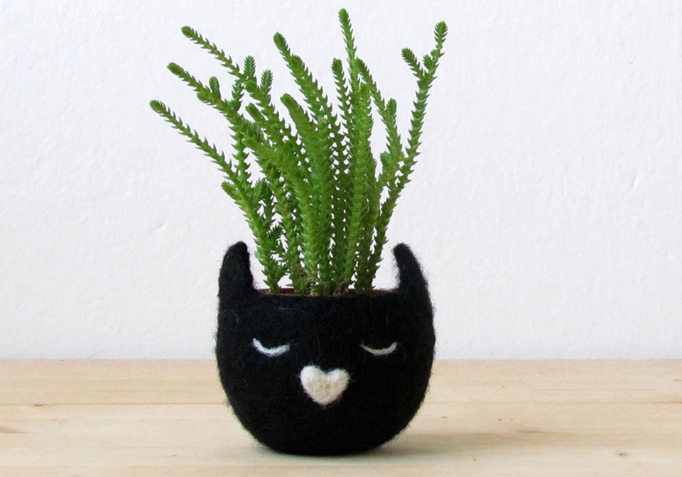 Kitty Cat Planters by The Yarn Kitchen