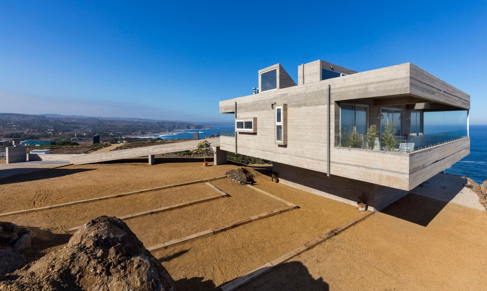 Mirador House by Gubbins Arquitectos