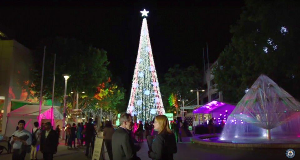 Guinness World Record Christmas tree light