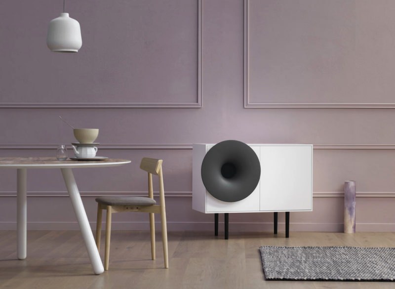 Bluetooth-enabled Caruso speaker plays music from your phone