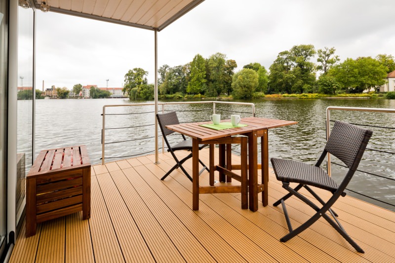 Nautilus Houseboats