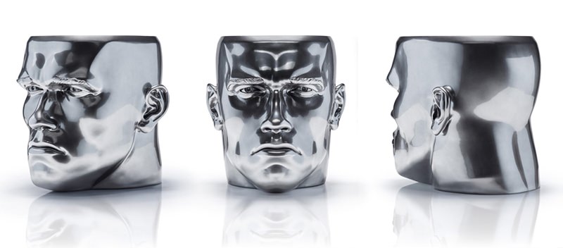 HAROW’s iconic stool N° 1-A- Arnold mimics human face