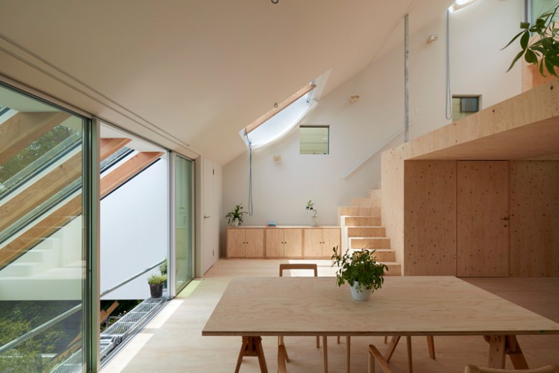 Re-slope House by Tomohiro Hata