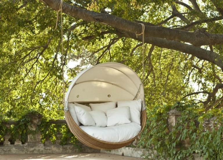 Armadillo Swinging Garden Chair Screams Comfort And Style