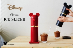 Mickey and Minnie-inspired Ice Slicers