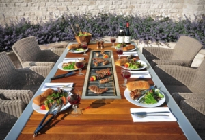 Angara Maximus barbecue dining table