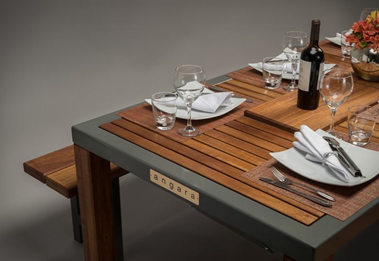 Angara Maximus dining table with builtin grill at the center