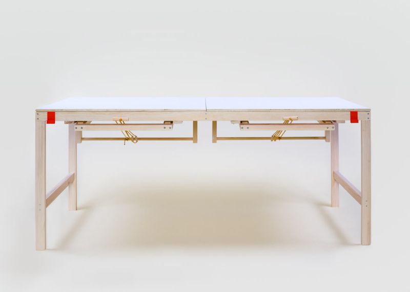 Sebastian Zachl height-adjustable table