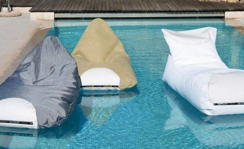 Xpouf ottomans are available in two versions: X-Long Pool and X-Triangle Pool 