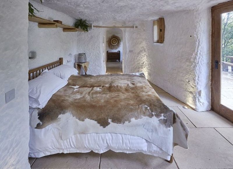 Man renovates 700-year-old Worcestershire cave into his dream home