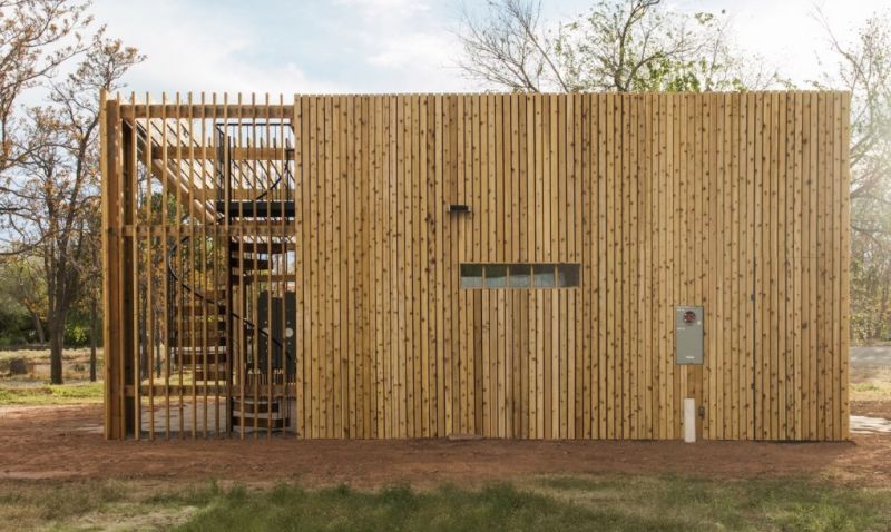 Utah students build multifunctional getaway using reclaimed materials