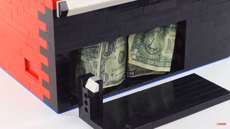 A currency slot for storing dollars