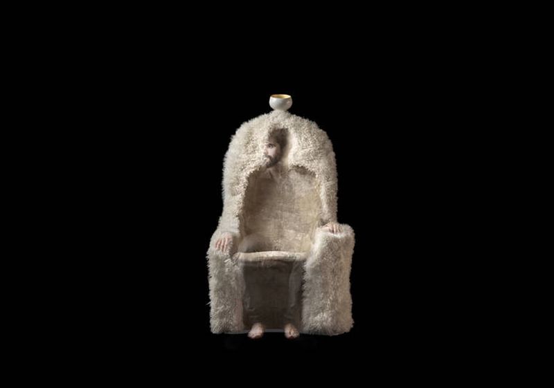 ‘Invisible Personage’ armchair inspired from surreal paintings of Dali