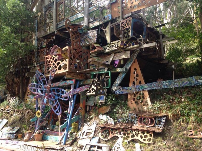 Tibetan monastery like treehouse 