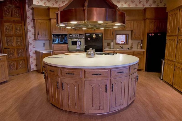 6M Fishingreelshaped house in Oklahoma baits to ‘reel’ you in