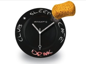 Kreidezeit blackboard wall clock