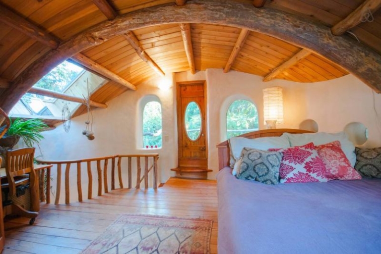 10 Best Cob Houses & the Benefits of Building One
