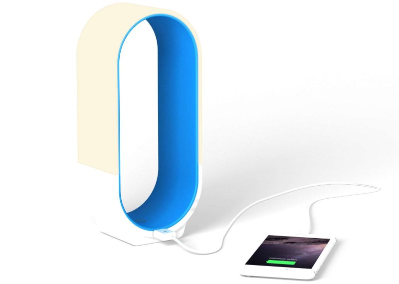 Charges your USB devices with rechargeable battery 