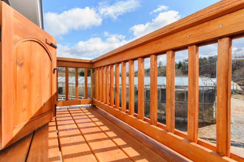 The door from the loft bedroom opens in balcony 