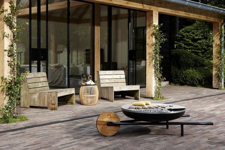 BARROW Wheelbarrow Fire Pit that Doubles as Barbeque and Grill