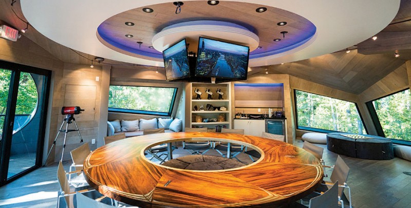 Zac Brown's Space Crab Treehouse