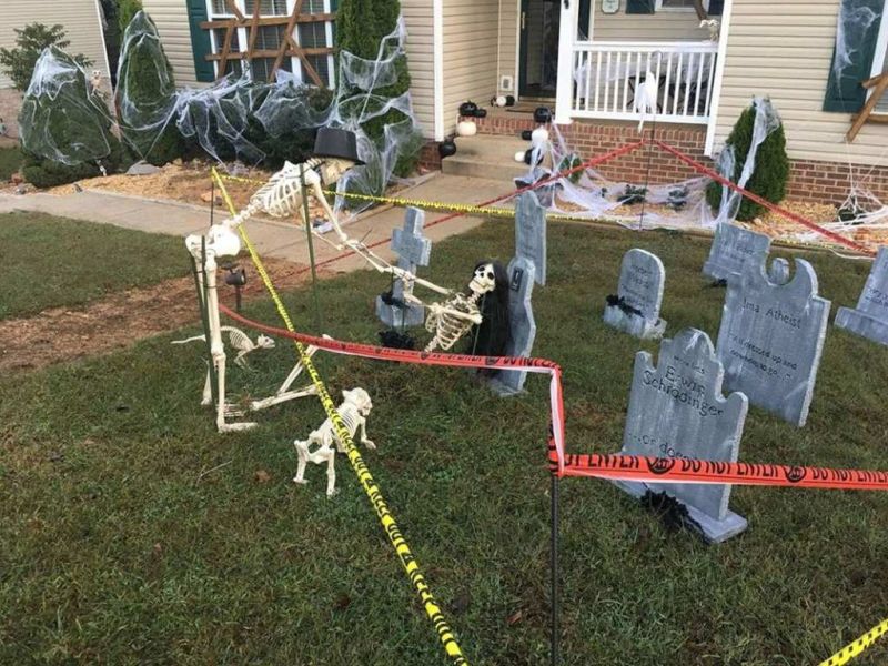 skeleton display in garden for halloween 