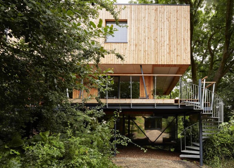 Attractive Darsley treehouse 