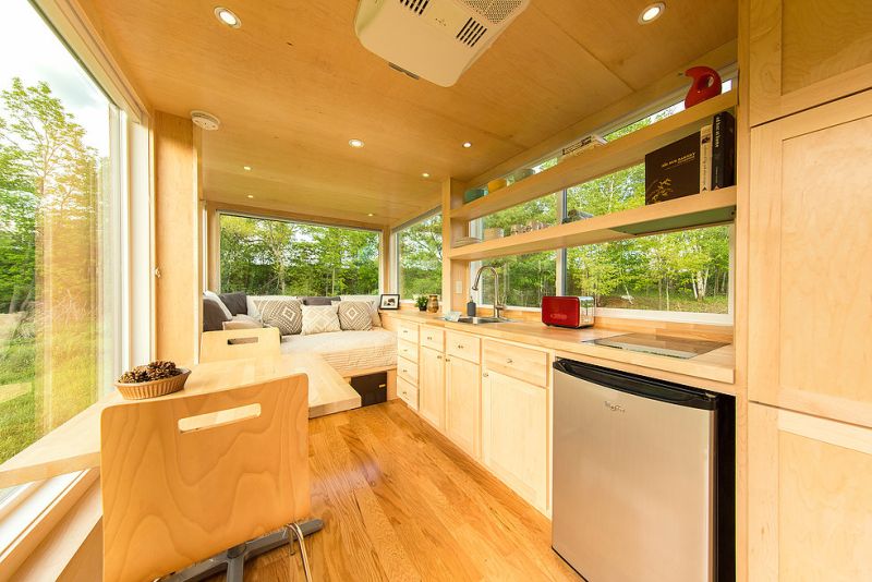 Escape Vista-Beautiful tiny home covered with large glass windows_16