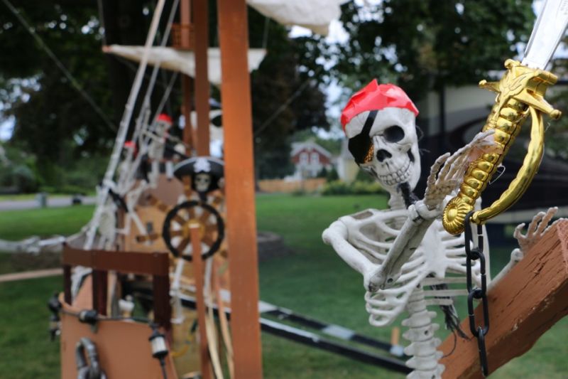 Halloween pirate ship display