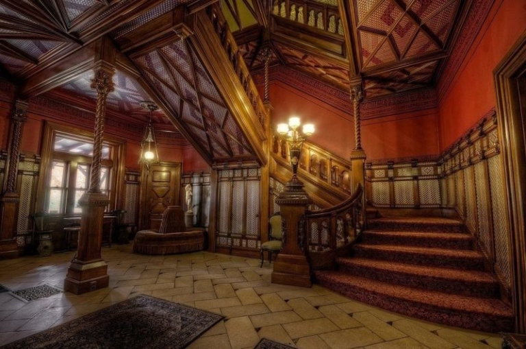 Ghost tours at Mark Twain’s historic & haunted Connecticut mansion