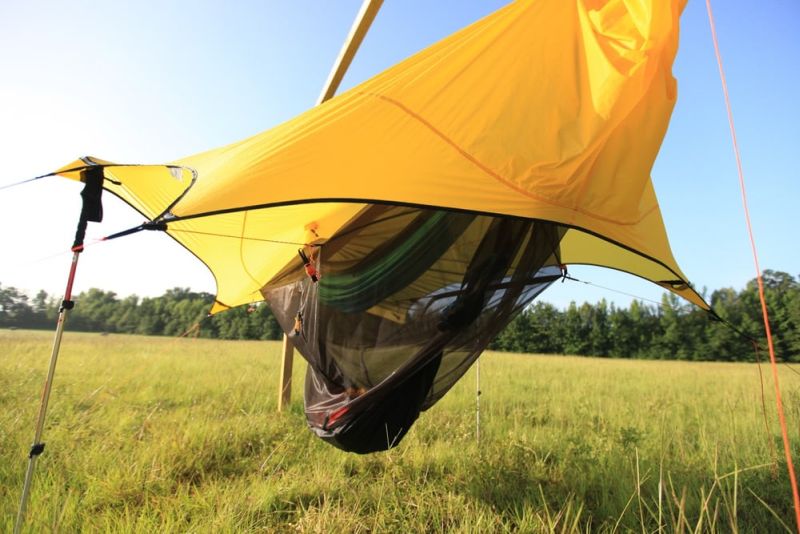 Nube Stratos hammock shelter for safe camping above the ground_10