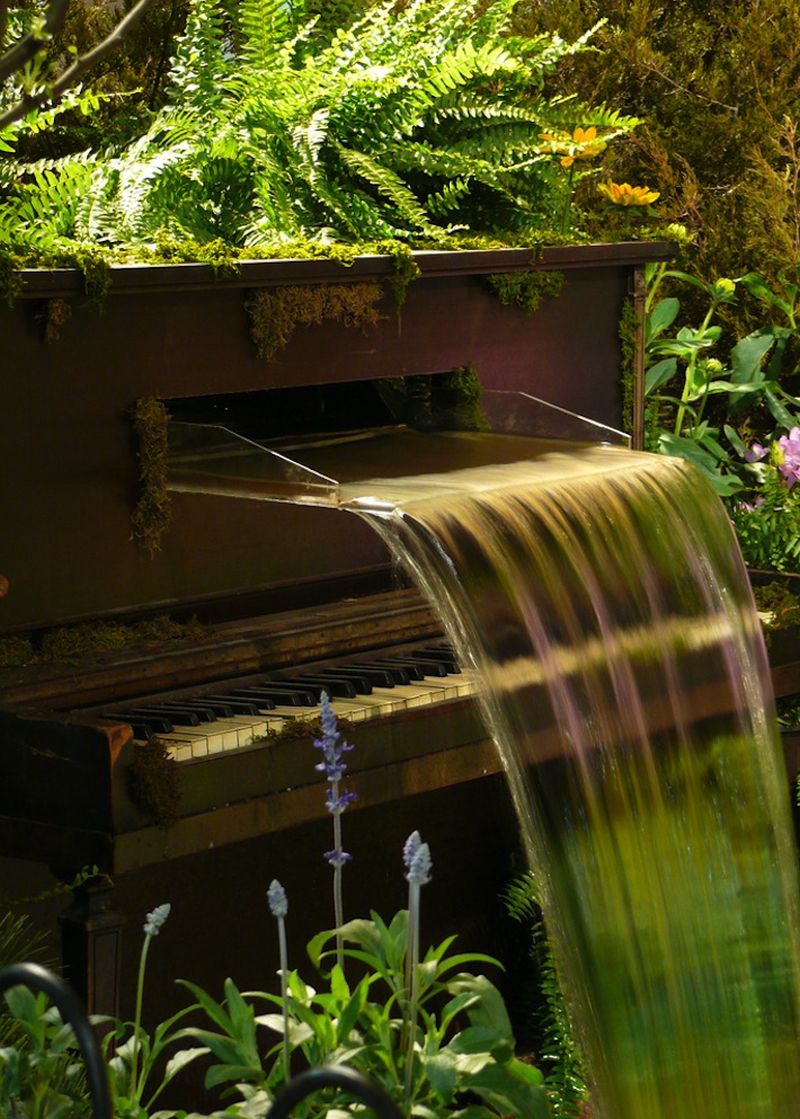 These repurposed old pianos are worthy home décor items for minimalists_4