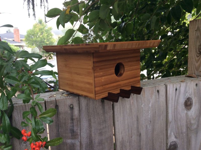 Sourgrassbuilt builds birdhouses inspired from historic architecture_4