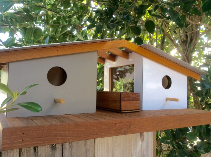 Sourgrassbuilt builds birdhouses inspired from historic architecture_8